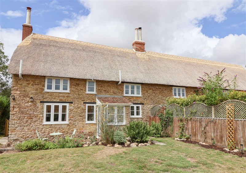 The setting at Thatchers End, Sherborne