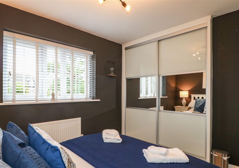 A bedroom in The Active Recovery Retreat at The Active Recovery Retreat, Yarnfield near Stone