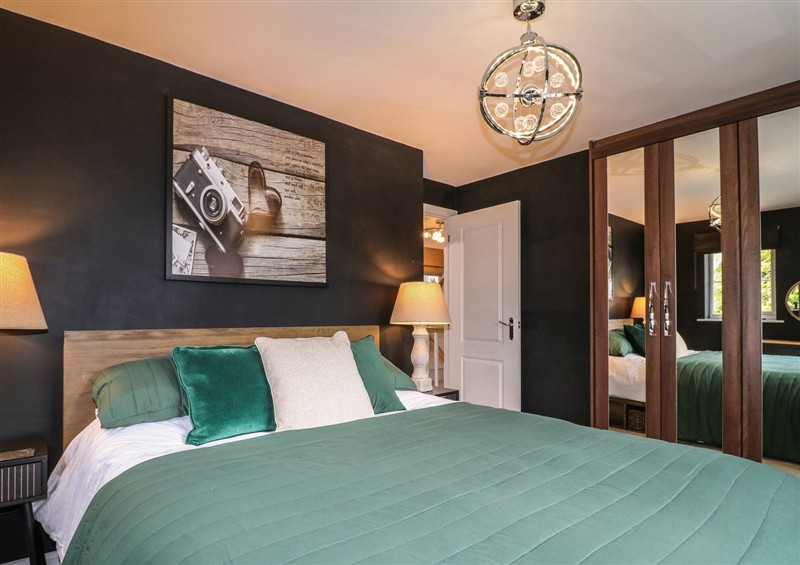 One of the 4 bedrooms at The Active Recovery Retreat, Yarnfield near Stone