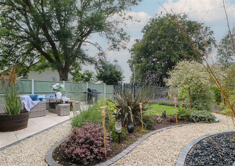 The garden at The Active Recovery Retreat, Yarnfield near Stone