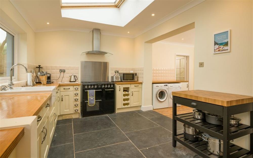 With plenty of space to cook and dine this is a great house for Christmas, special occasions or just a holiday treat!