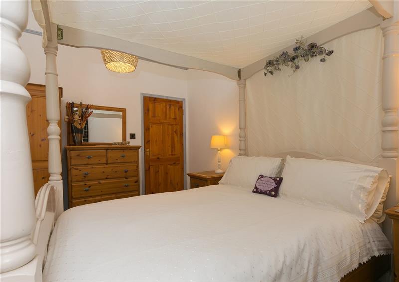 One of the 2 bedrooms (photo 2) at The Anchorage, Portreath