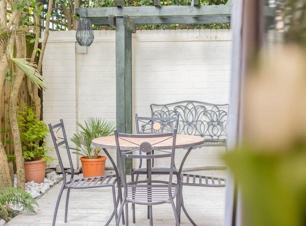 Terrace at The Annex at End House Cottage in Wandsworth, London