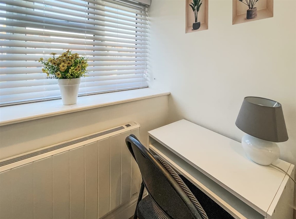 Open plan living space (photo 2) at The Annex in Carshalton, Surrey