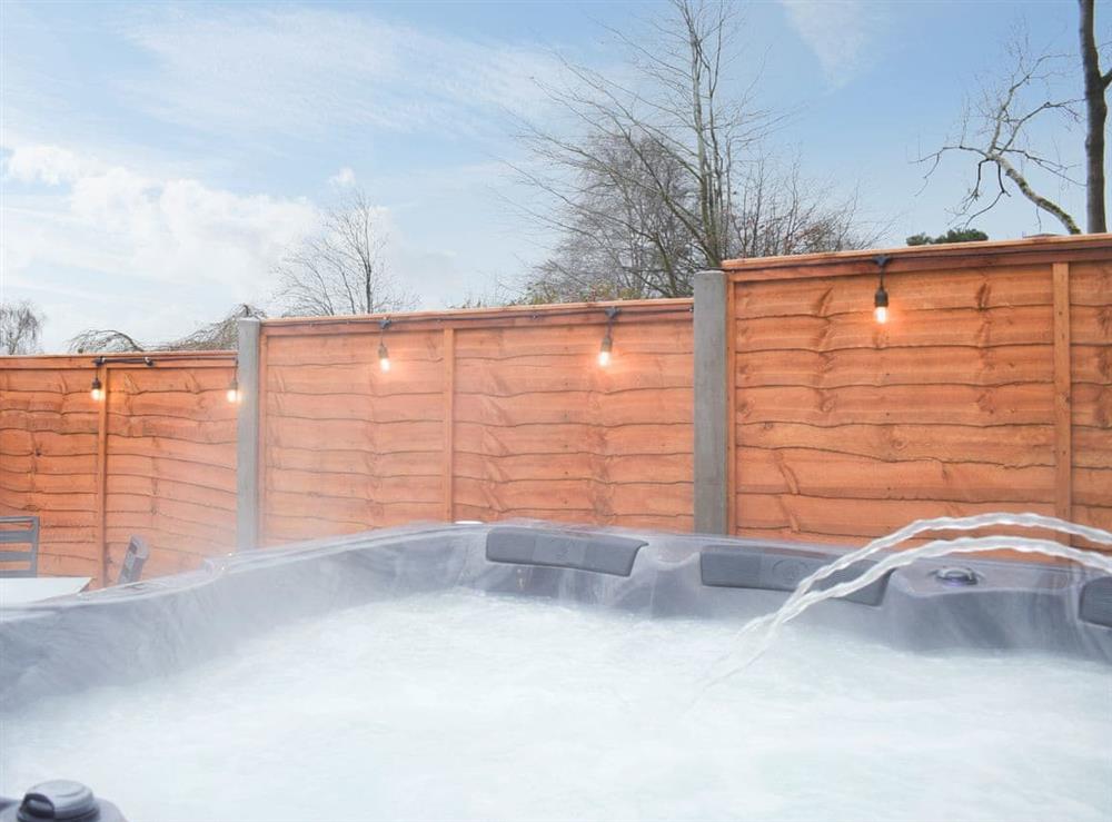 Hot tub (photo 2) at The Annexe in Bridgnorth and Ironbridge, Shropshire