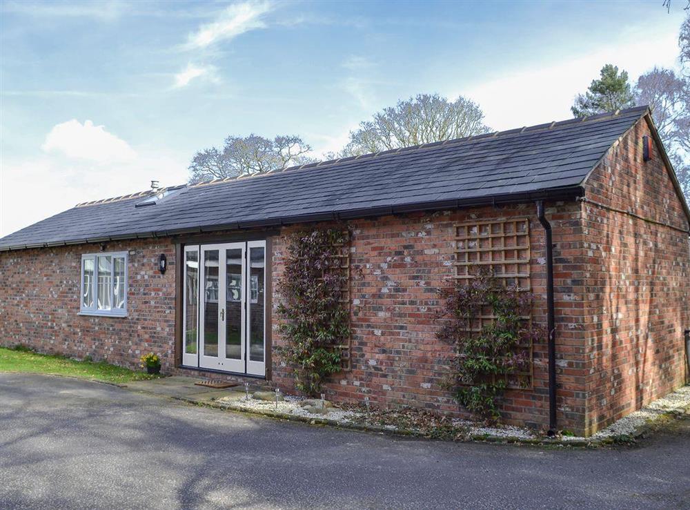Superb single storey cottage in extensive grounds at The Annexe in Lower Withington, near Knutsford, Cheshire