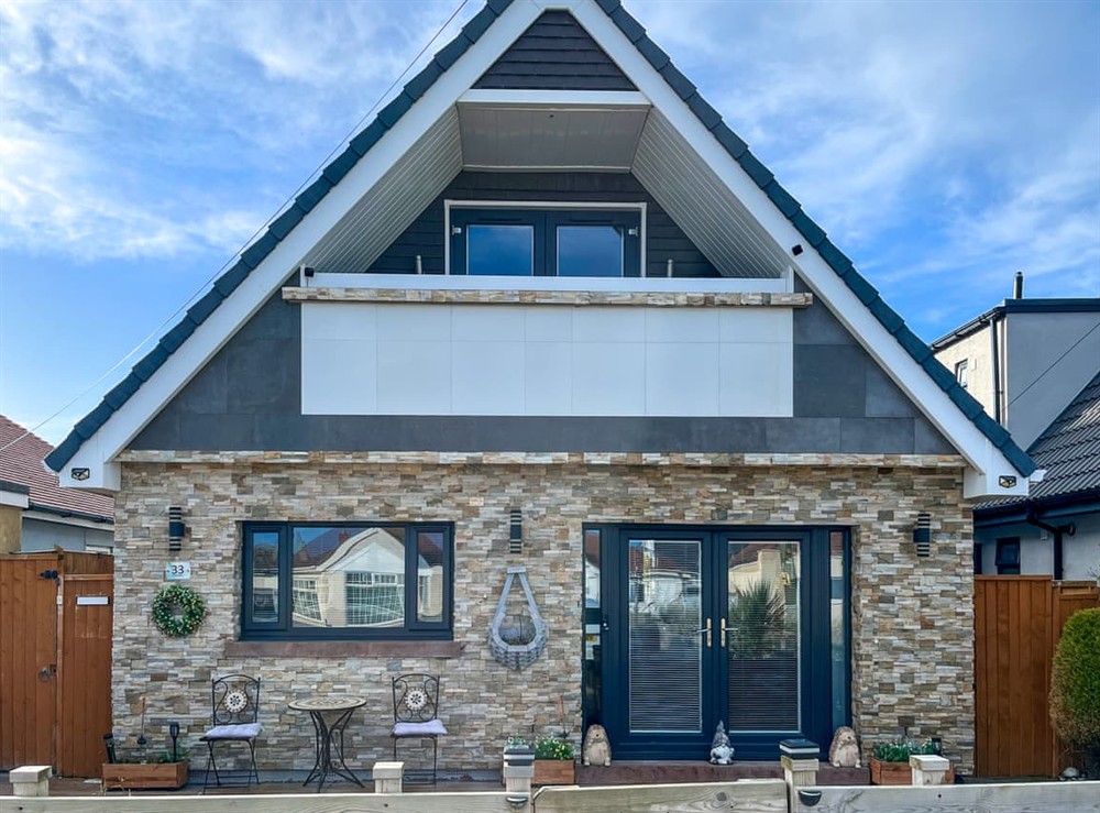 Exterior at The Apartment at Sea Breeze in Kimmel Bay, Clwyd