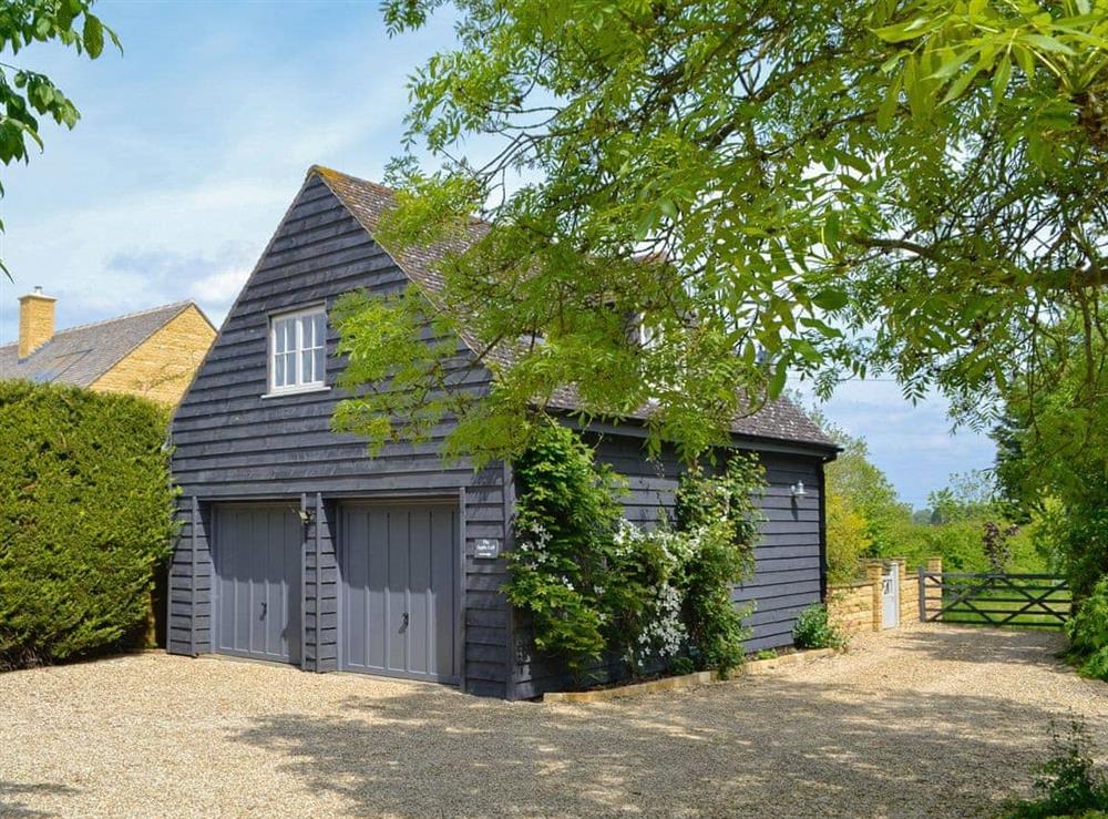 Property set in beautiful grounds at The Apple Loft in Mickleton, near Chipping Campden, Gloucestershire