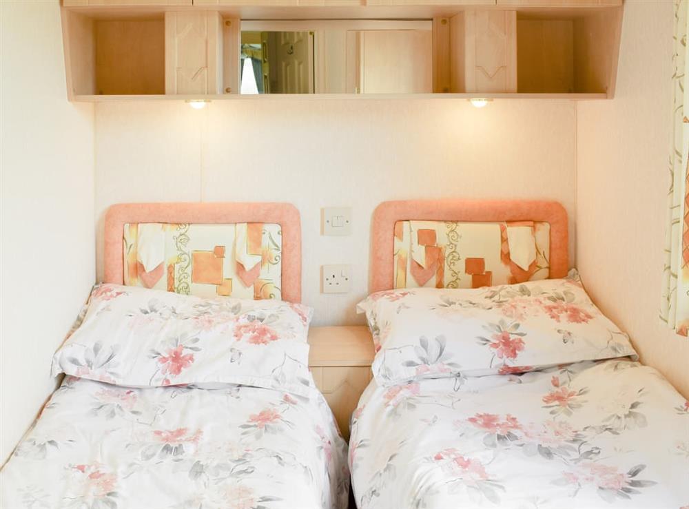 Twin bedroom (photo 2) at The Aspen in Talsarnau, near Harlech, Gwynedd