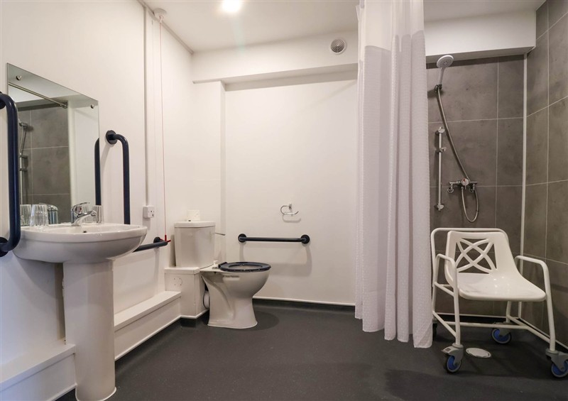 Bathroom at The Babbling Brook Nook, Chudleigh