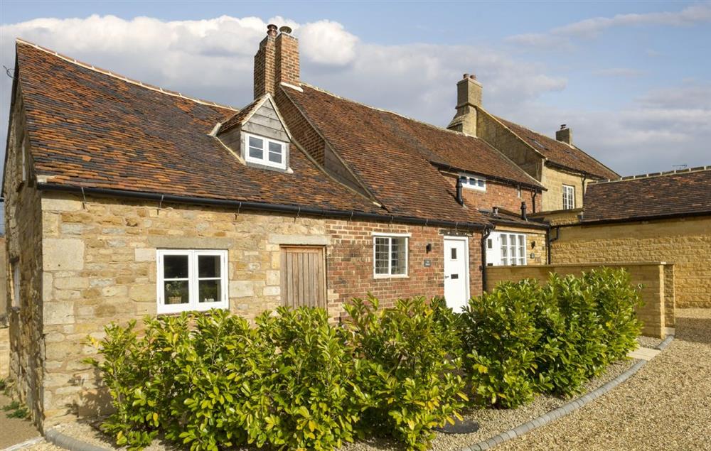 The Bakery in Stretton-on-Fosse is a charming cottage that combines period features with a contemporary finish 
