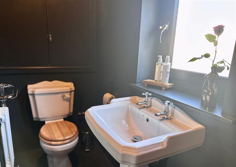 The bathroom (photo 3) at The Balmoral Coach House, Morecambe