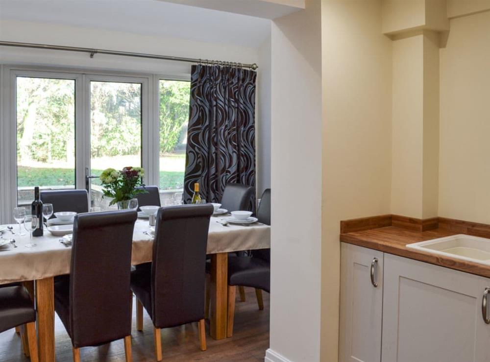 Kitchen & dining room at The Barn in Alvanley, near Frodsham, Cheshire