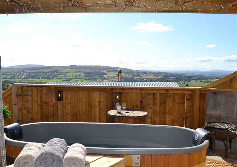 The hot tub at The Barn at Copy House Hideaway, Earby