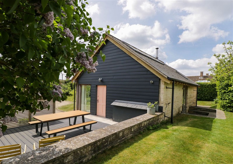 The setting at The Barn at Daubeneys, Colerne