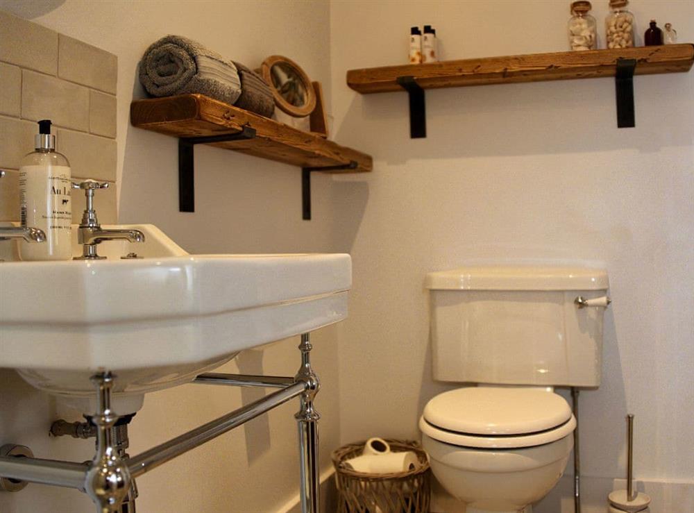 En-suite facilities at The Barn in Brighstone, Isle of Wight