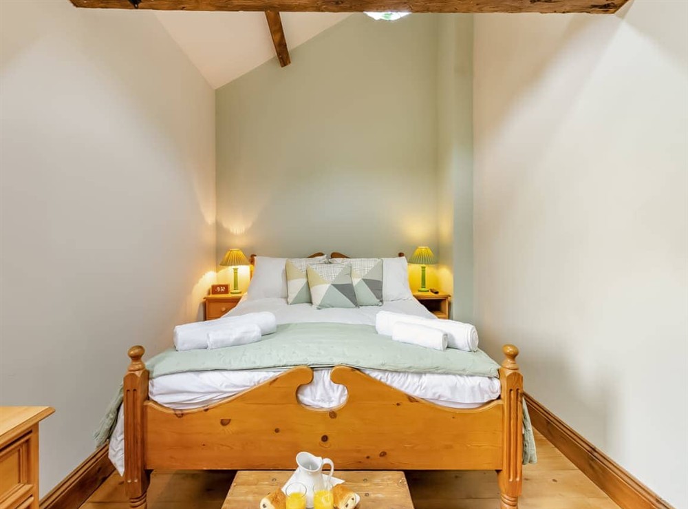 Double bedroom (photo 12) at The Barn in Keighley, West Yorkshire