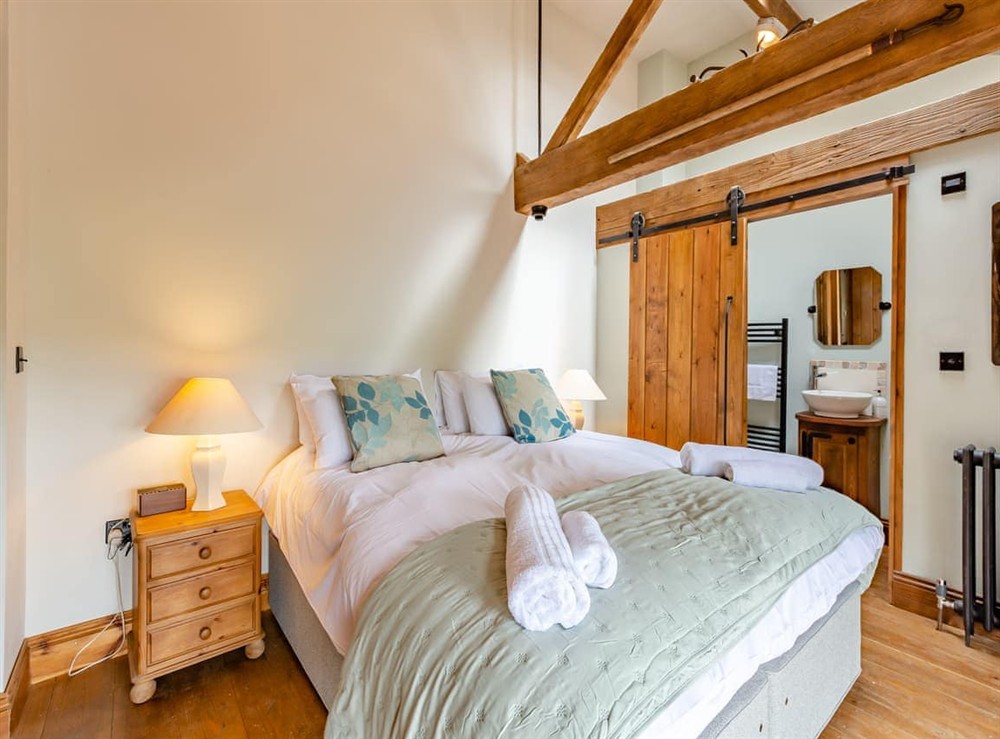 Double bedroom (photo 8) at The Barn in Keighley, West Yorkshire