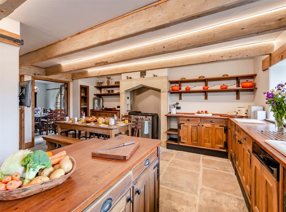Kitchen/diner (photo 4) at The Barn in Keighley, West Yorkshire