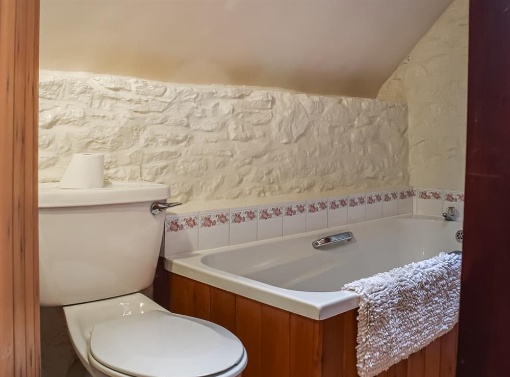 Bathroom at The Barn in Ramsden, near Chipping Norton, Oxfordshire