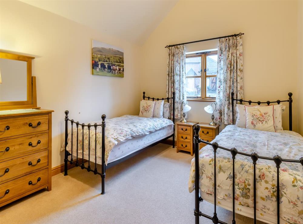 Twin bedroom at The Barn in Shrewsbury, Shropshire