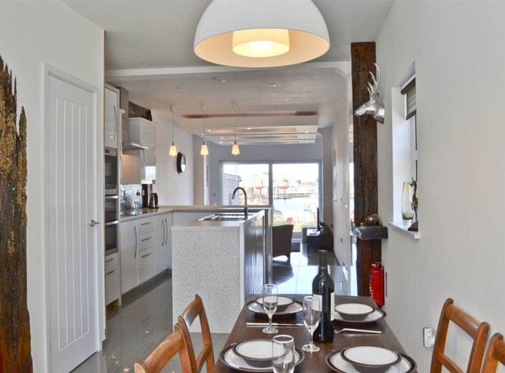 Open plan living/dining room/kitchen (photo 5) at The Barnacle in Oulton Broad, near Lowestoft, Suffolk