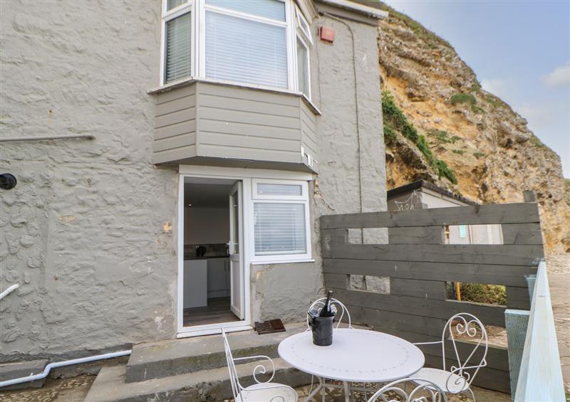 This is the setting of The Beach Apartment at The Beach Apartment, South Shields