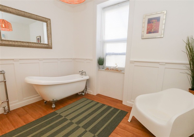 Bathroom at The Beach Condo, Weymouth