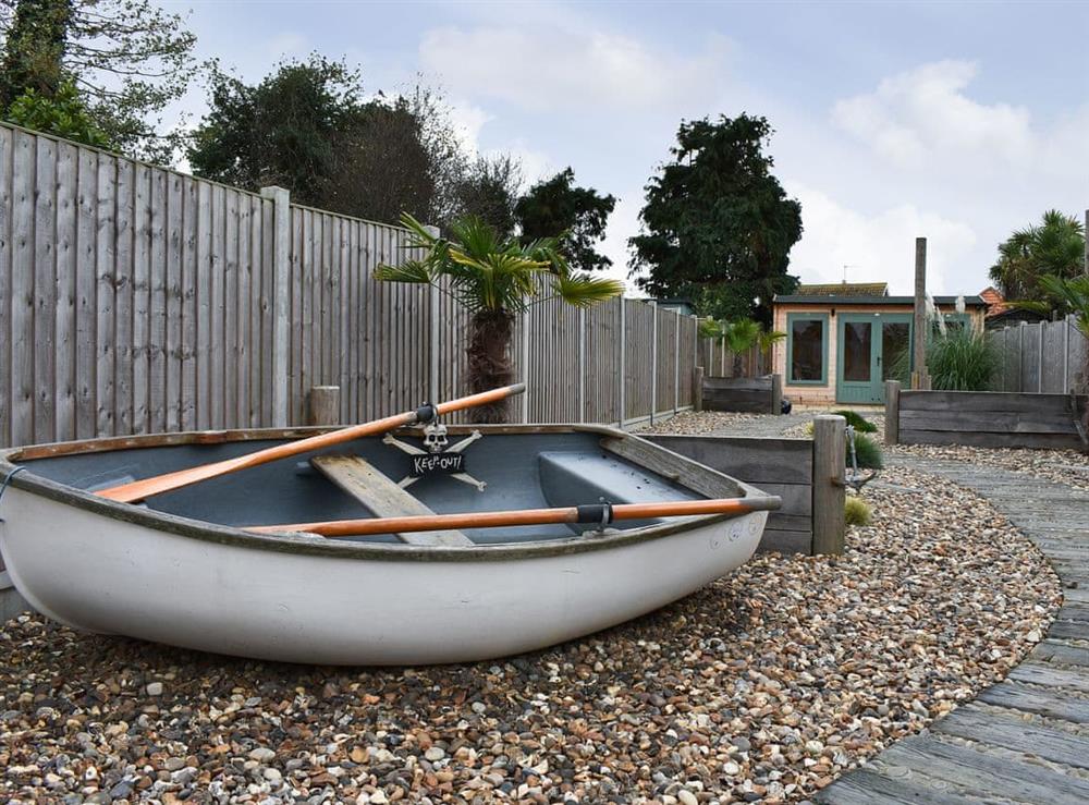 Gravelled garden with quirky seaside features at The Beach House in Holland-on-Sea, Essex