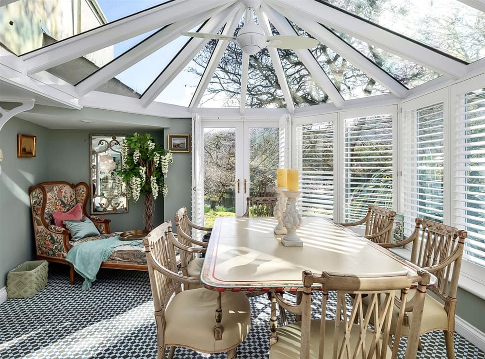 Sun room at The Beach Loft in Kingsand, Cornwall