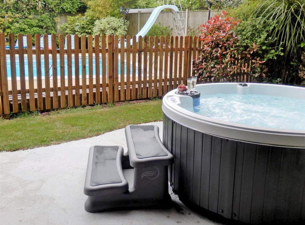 Relaxing hot tub (photo 2) at The Beech House in Corton, near Lowestoft, Suffolk