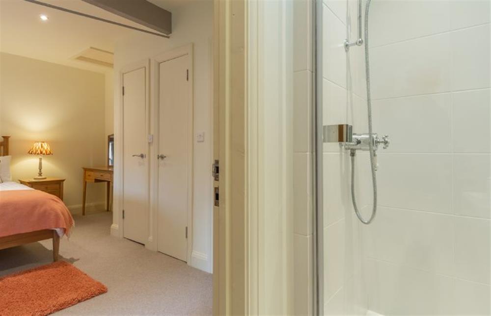 First floor: En-suite to bedroom two with shower cubicle at The Big Barn, Snettisham near Kings Lynn