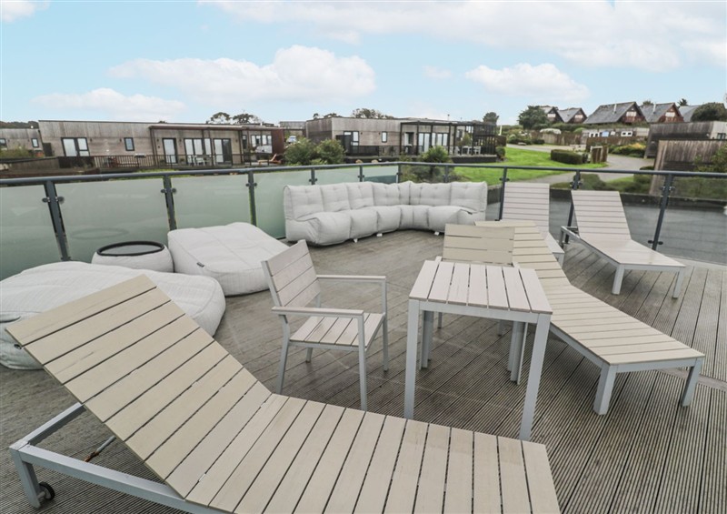 The patio at The Black Barnacle, Portreath
