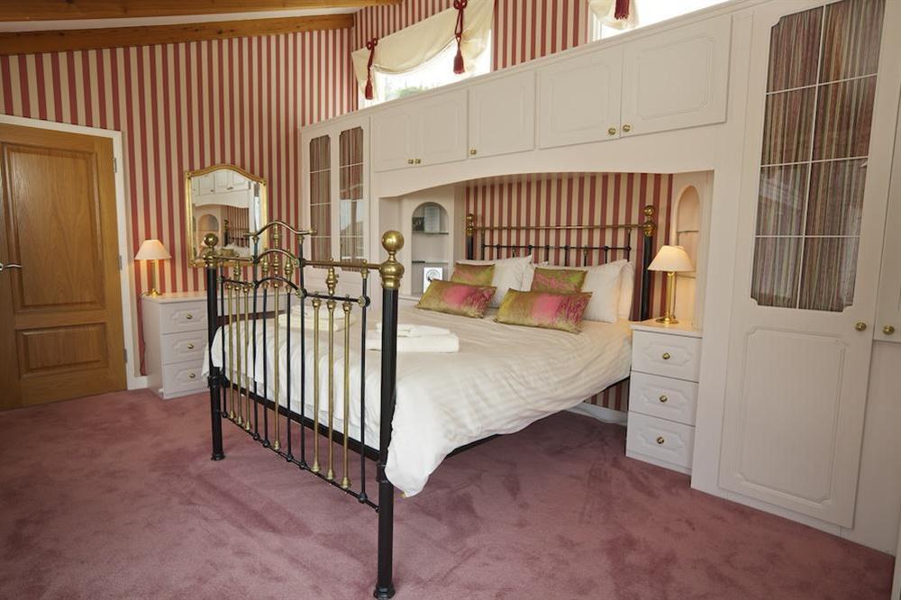En suite master bedroom at The Bolt Hole in Hope Cove, Nr Kingsbridge
