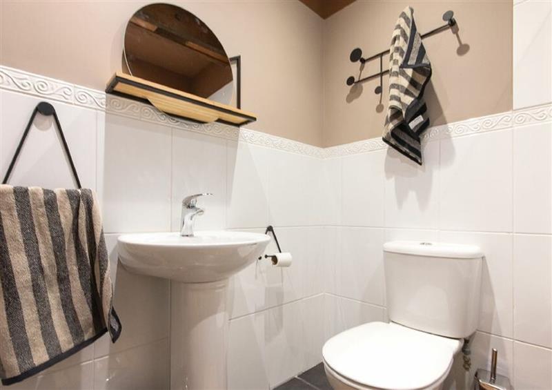 The bathroom at The Bolthole, Eglingham