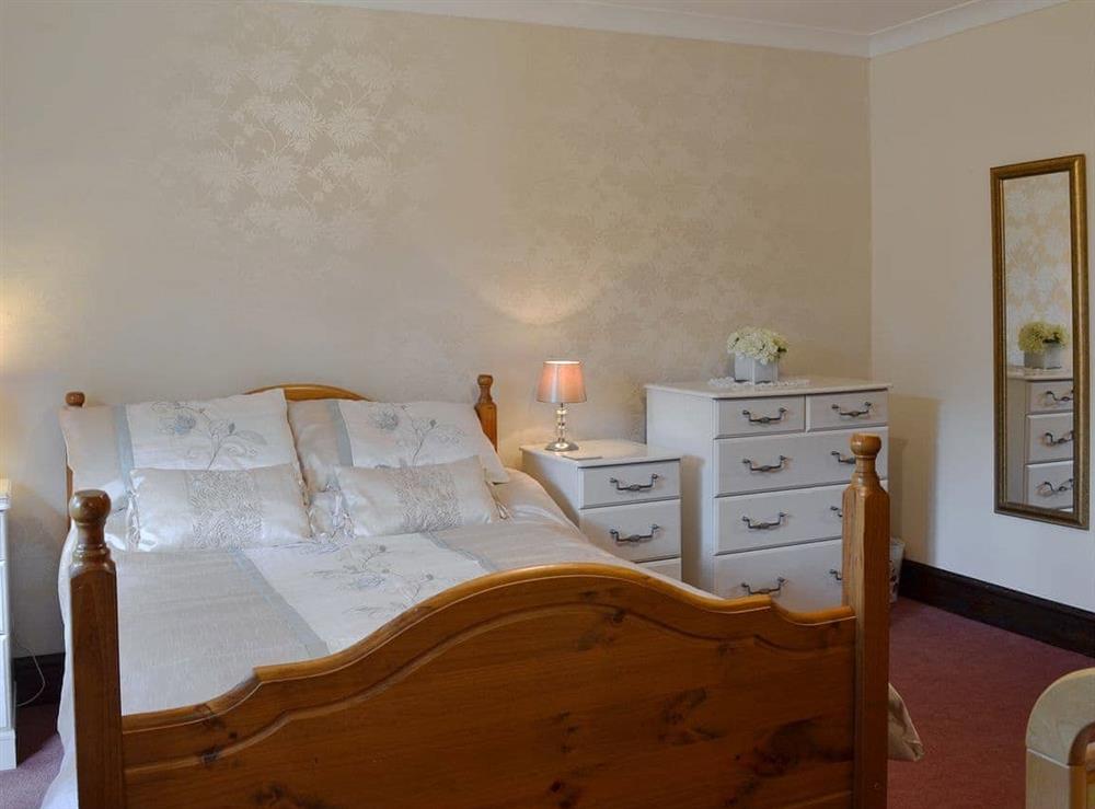 Comfortable double bedroom at The Bungalow in Lebberston, near Filey, North Yorkshire