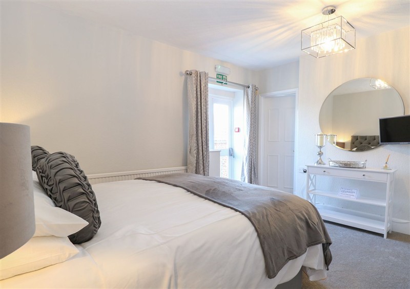 One of the 9 bedrooms (photo 2) at The Burleigh, Hunstanton
