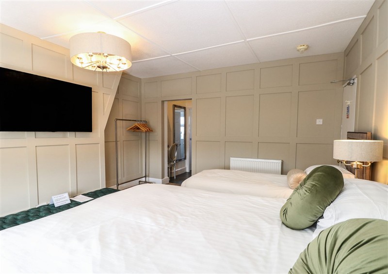 One of the 9 bedrooms (photo 5) at The Burleigh, Hunstanton