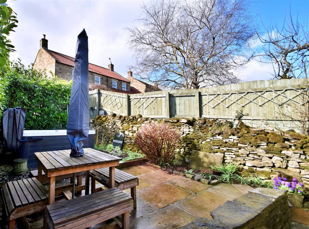 Sitting-out-area at The Byre at Hill Farm in Bellerby, North Yorkshire