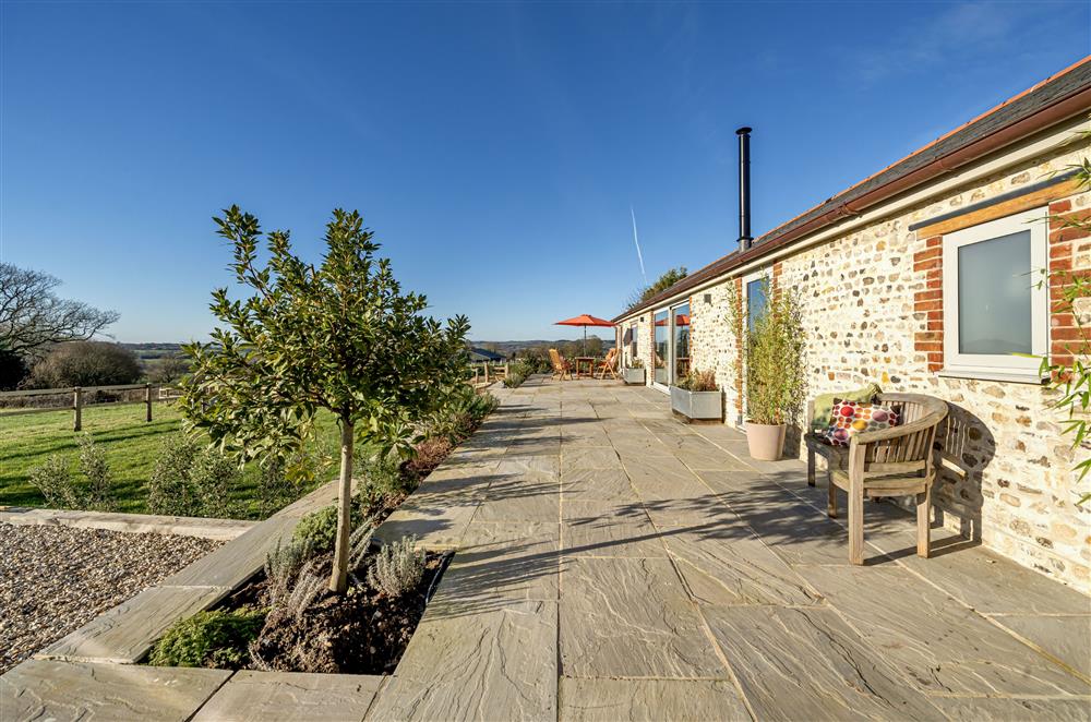 The Byre is part of Yawlings Farm which can sleep a total of eight guests