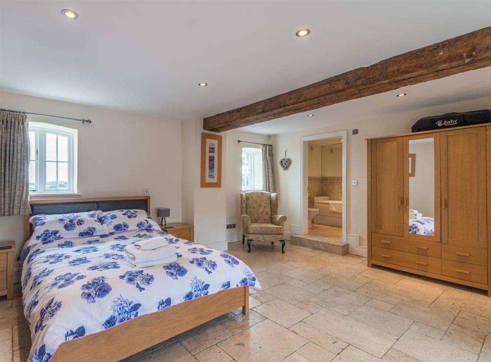 Double bedroom (photo 4) at The Byre in Sandsend, North Yorkshire