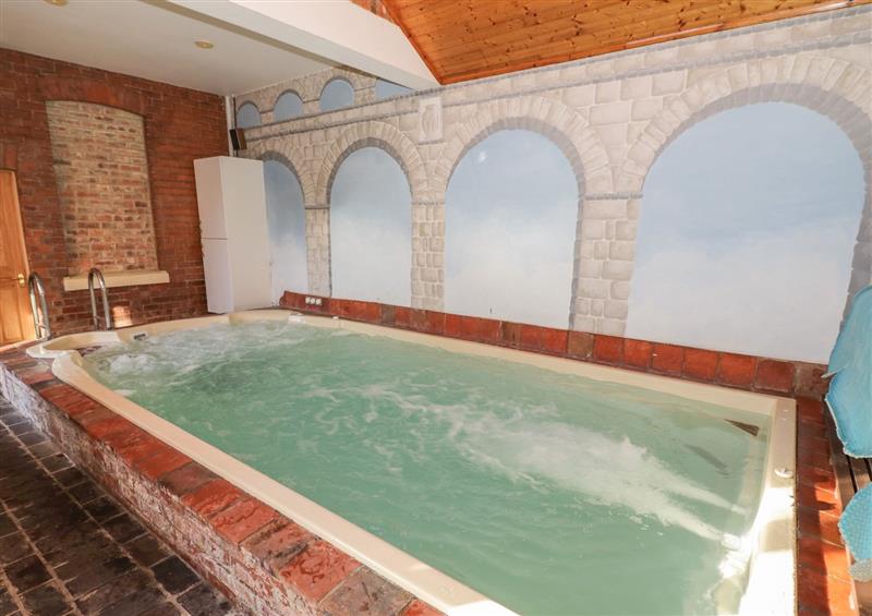 There is a swimming pool at The Byre, Upton Upon Severn