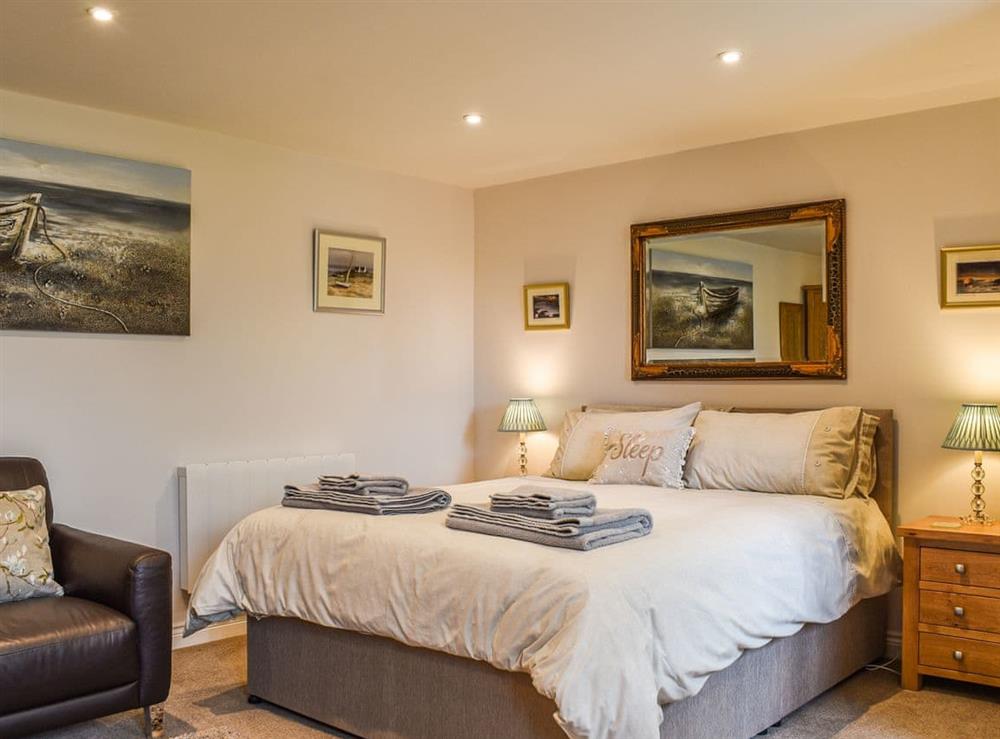 Double bedroom (photo 3) at The Cabin in Broadstone, Dorset
