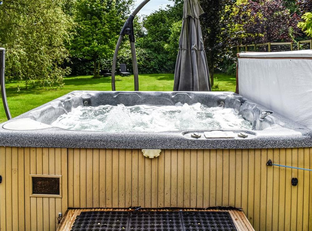 Hot tub at The Cabin in Canterbury, Hampshire