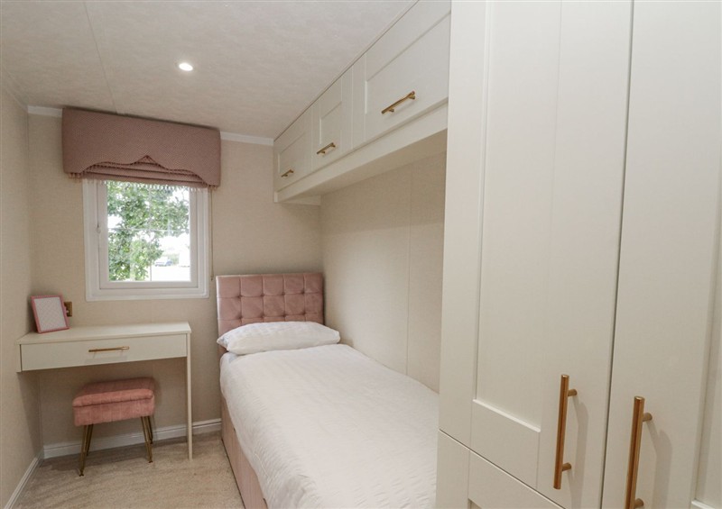 One of the 3 bedrooms (photo 2) at The Cabin, Thornton Dale
