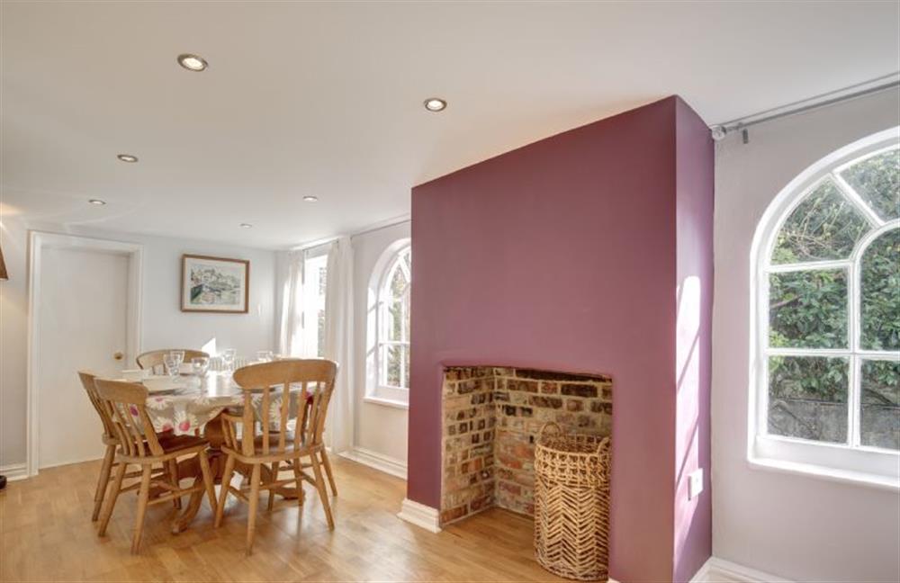 Ground floor: Dining room with seating for six at The Cabin, Wells-next-the-Sea