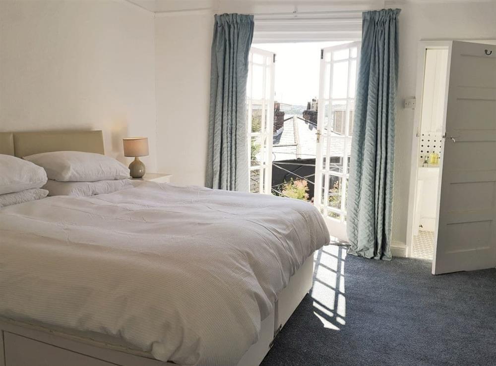 Double bedroom at The Camber in Cowes, Isle of Wight