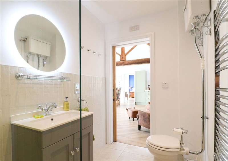 Bathroom at The Canalside Cottage, Shardlow near Castle Donington