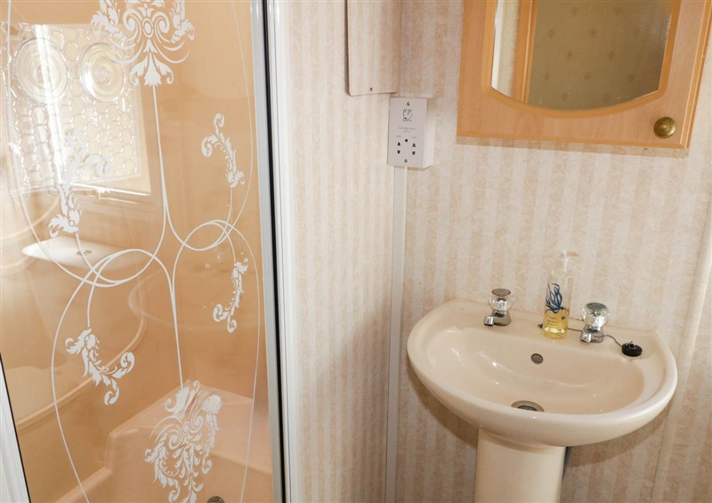 This is the bathroom at The Caravan@Meenacross, Cranford near Carrigart
