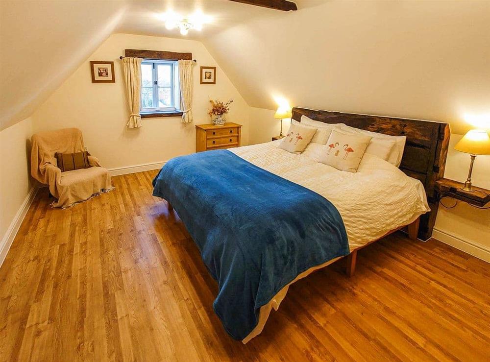 Double bedroom (photo 2) at The Cart Horse Barn in Ashton Keynes, near Swindon, Wiltshire